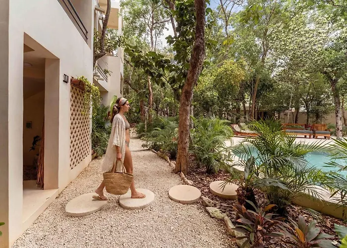 Stylish Ground-floor 3br Haven With Luxe Plunge Pool Holiday home *