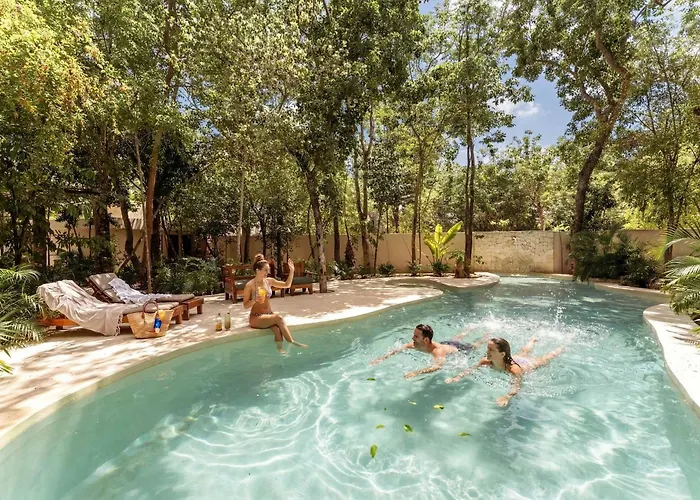 Сasa de vacaciones Stylish Ground-floor 3br Haven With Luxe Plunge Pool